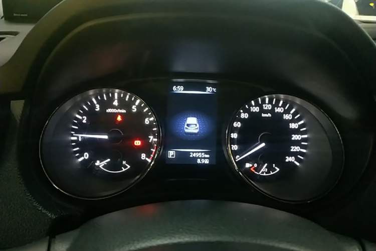 Used Nissan Qashqai 2016 2.0L CVT Elite Edition Instrument Cluster