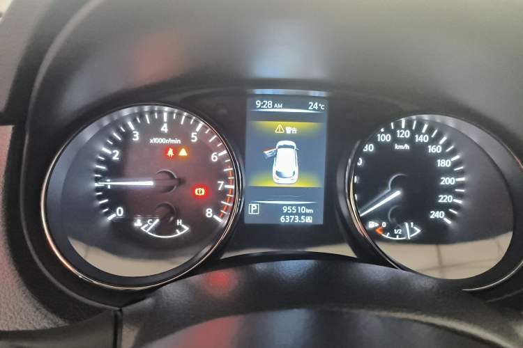 Used Nissan Qashqai 2016 2.0L CVT Elite Edition Instrument Cluster