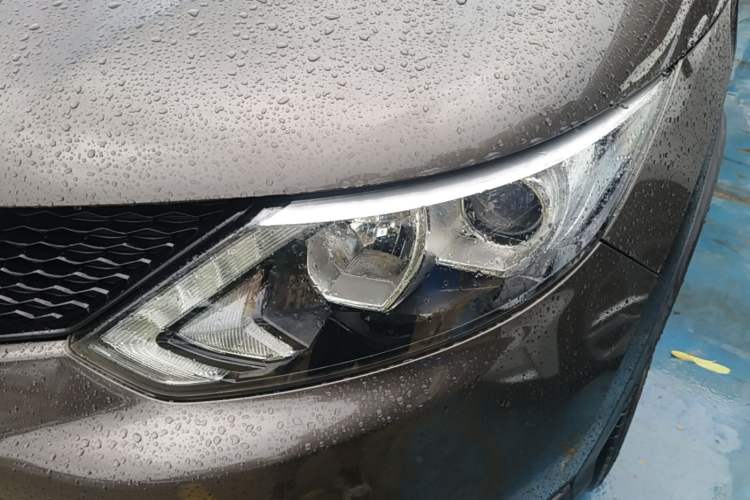 Used Nissan Qashqai 2016 2.0L CVT Elite Edition Left Front Headlight