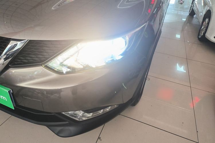 Used Nissan Qashqai 2016 2.0L CVT Elite Edition Left Front Headlight