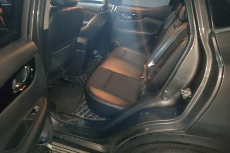 Used Nissan Qashqai 2016 2.0L CVT Luxury Edition Left Rear Seat
