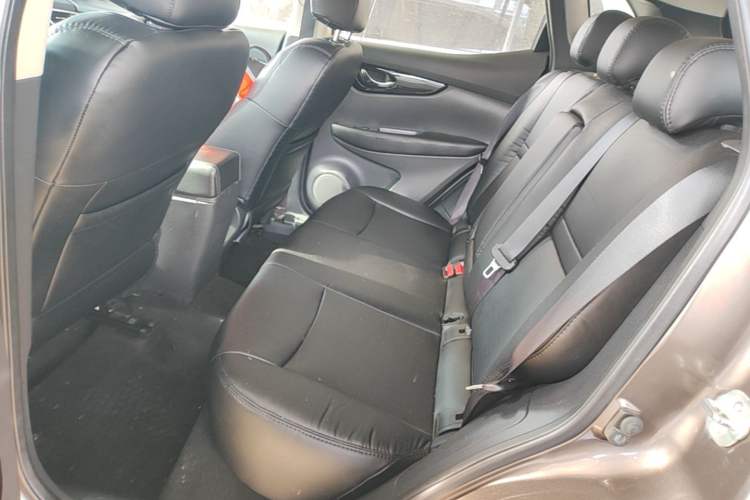 Used Nissan Qashqai 2016 2.0L CVT Elite Edition Left Rear Seat