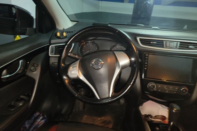 Used Nissan Qashqai 2016 2.0L CVT Luxury Edition Steering Wheel