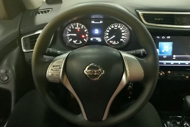 Used Nissan Qashqai 2016 2.0L CVT Elite Edition Steering Wheel
