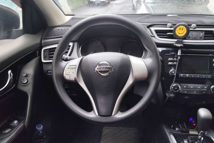 Used Nissan Qashqai 2016 2.0L CVT Elite Edition Steering Wheel