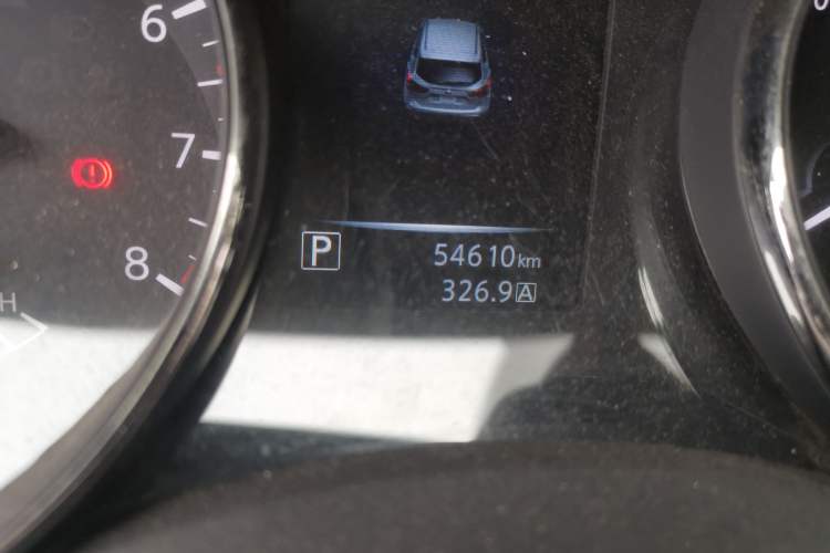 Used Nissan Qashqai 2016 2.0L CVT Elite Edition Odometer Close Up