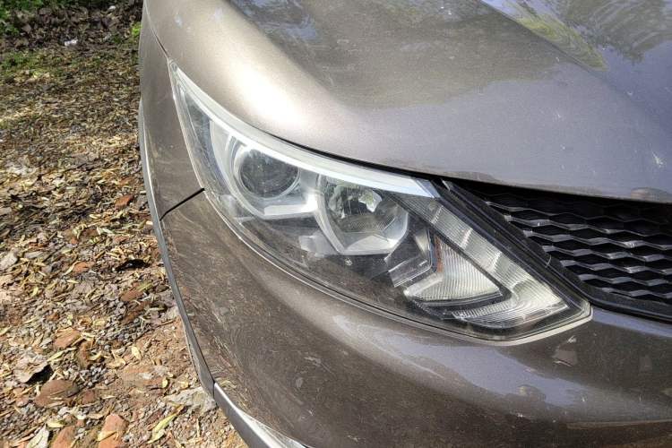 Used Nissan Qashqai 2016 2.0L CVT Elite Edition Right Front Headlight