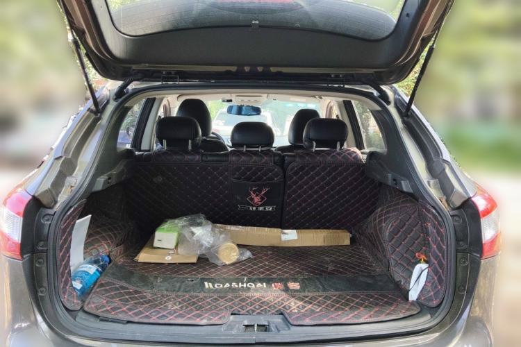 Used Nissan Qashqai 2016 2.0L CVT Elite Edition Trunk