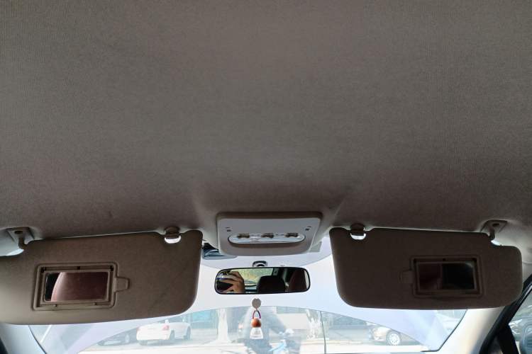 Used Nissan Qashqai 2016 2.0L CVT Elite Edition Headliner