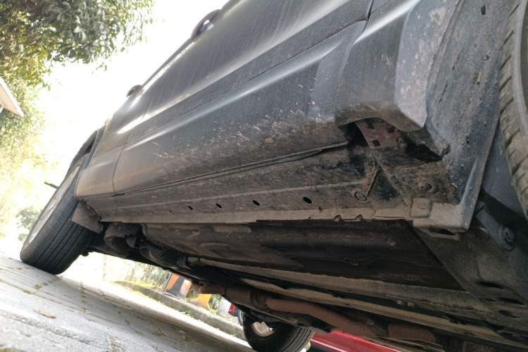 Used Nissan Qashqai 2016 2.0L CVT Elite Edition Right Side Sill