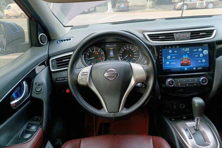 Used Nissan Qashqai 2016 2.0L CVT Elite Edition Steering Wheel