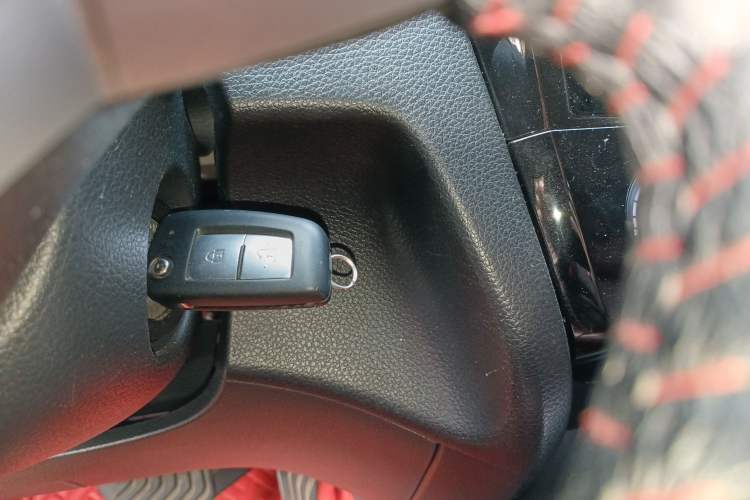 Used Nissan Qashqai 2016 2.0L CVT Elite Edition Vehicle Key
