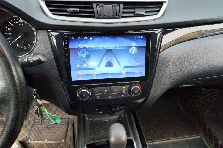 Used Nissan Qashqai 2016 2.0L CVT Elite Edition Audio And AC Panel