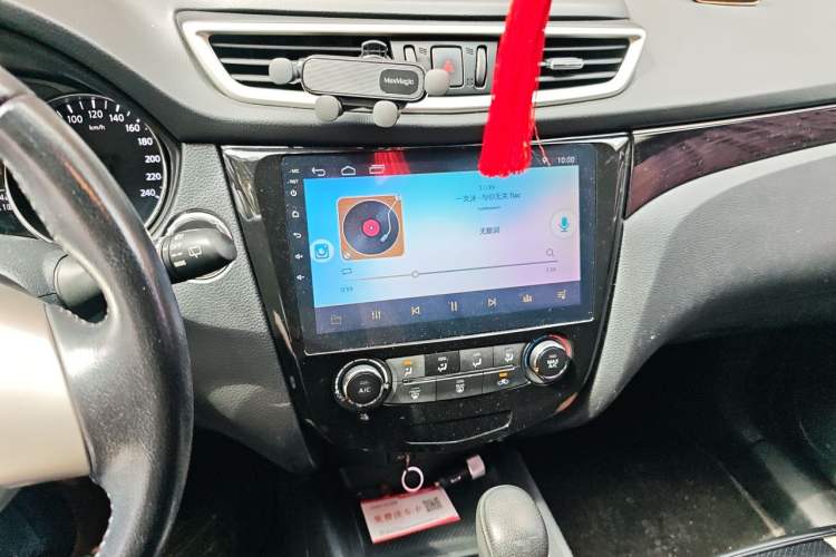 Used Nissan Qashqai 2016 2.0L CVT Luxury Edition Audio And AC Panel