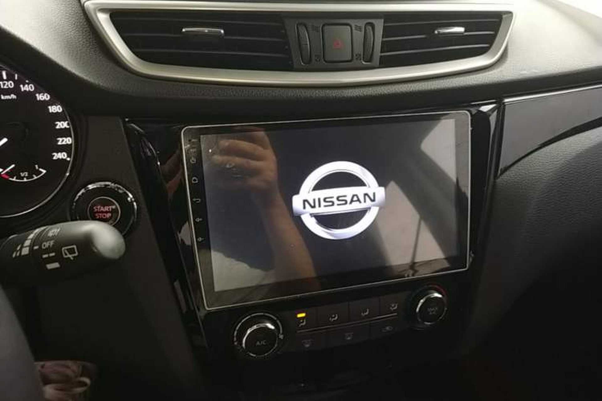 Used Nissan Qashqai 2016 2.0L CVT Luxury Edition Audio And AC Panel