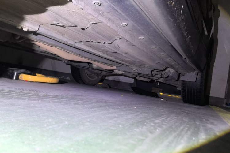 Used Nissan Qashqai 2016 2.0L CVT Elite Edition Chassis Front Left