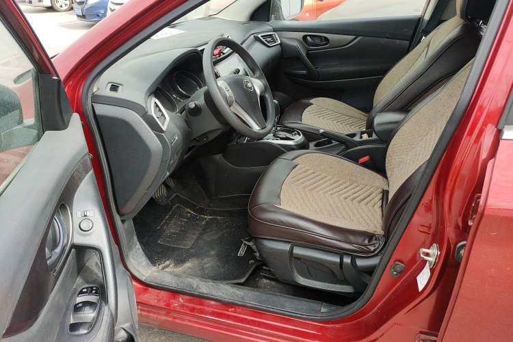 Used Nissan Qashqai 2016 1.2T CVT Fashion Edition Driver Seat