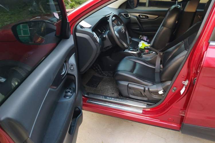 Used Nissan Qashqai 2016 1.2T CVT Fashion Edition Driver Seat