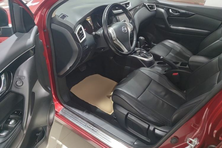 Used Nissan Qashqai 2016 2.0L CVT Deluxe Edition Driver Seat