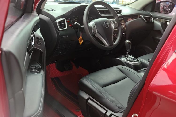 Used Nissan Qashqai 2016 2.0L CVT Elite Edition Driver Seat