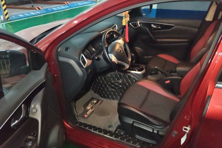 Used Nissan Qashqai 2016 2.0L CVT Luxury Edition Driver Seat
