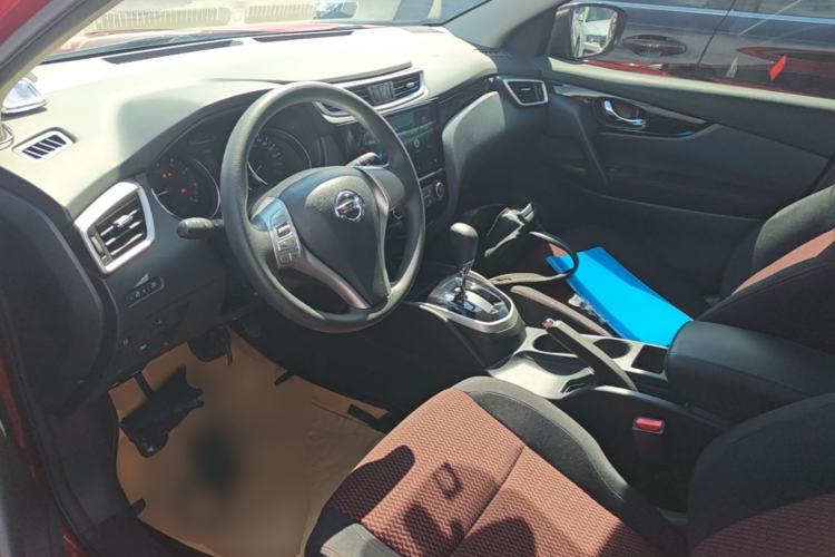 Used Nissan Qashqai 2016 2.0L CVT Elite Edition Driver Seat