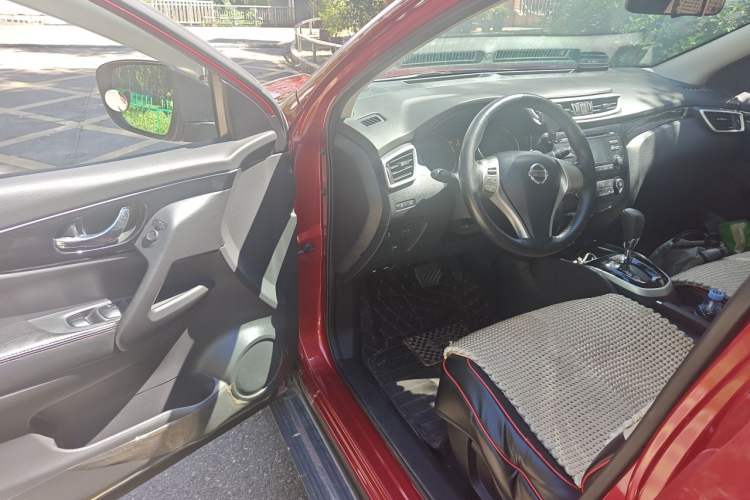 Used Nissan Qashqai 2016 2.0L CVT Luxury Edition Driver Seat