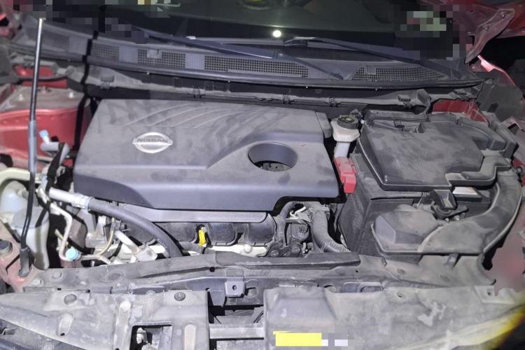 Used Nissan Qashqai 2016 2.0L CVT Elite Edition Engine Bay