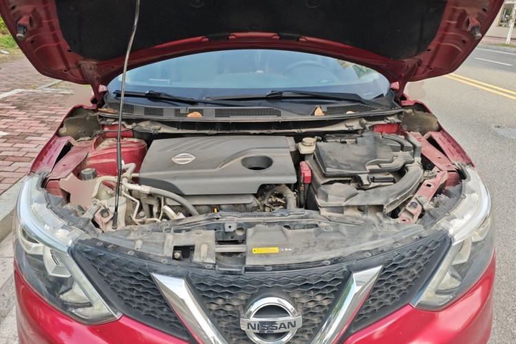 Used Nissan Qashqai 2016 2.0L CVT Elite Edition Engine Bay