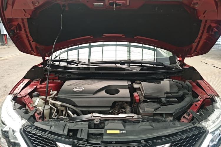 Used Nissan Qashqai 2016 2.0L CVT Elite Edition Engine Bay