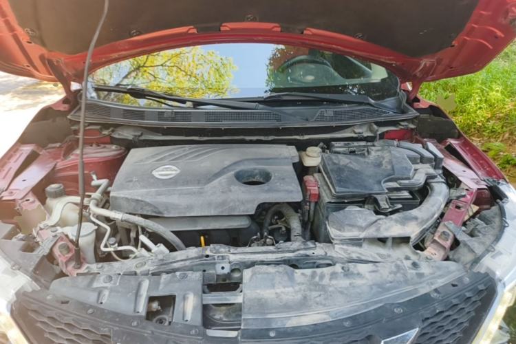 Used Nissan Qashqai 2016 2.0L CVT Elite Edition Engine Bay