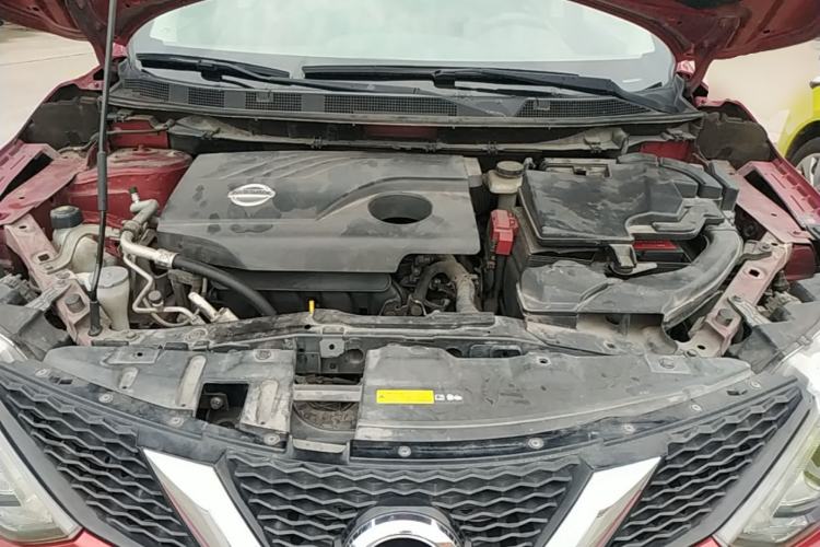 Used Nissan Qashqai 2016 2.0L CVT Leading Edition Engine Bay