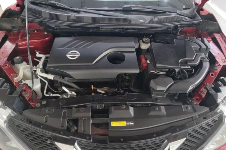 Used Nissan Qashqai 2016 2.0L CVT Deluxe Edition Engine Bay