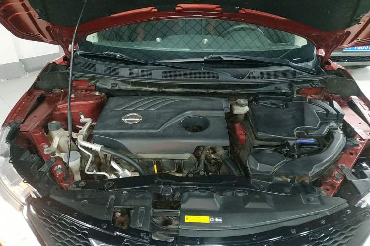Used Nissan Qashqai 2016 2.0L CVT Luxury Edition Engine Bay