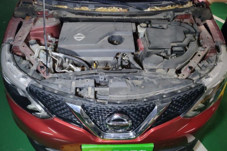 Used Nissan Qashqai 2016 2.0L CVT Elite Edition Engine Bay