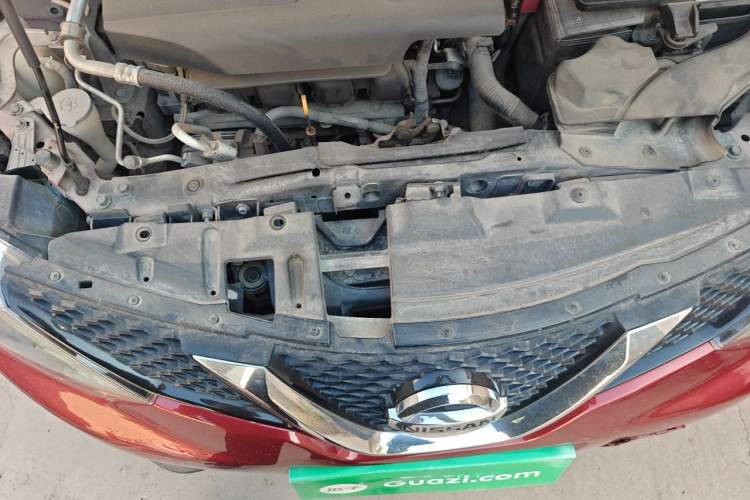 Used Nissan Qashqai 2016 2.0L CVT Elite Edition Engine Bay
