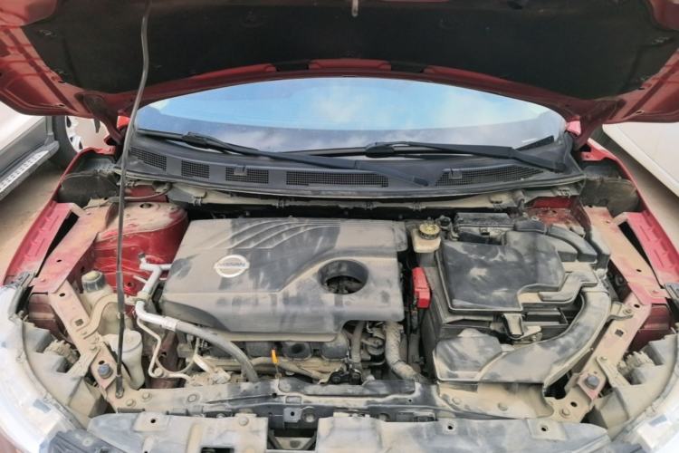 Used Nissan Qashqai 2016 2.0L CVT Elite Edition Engine Bay