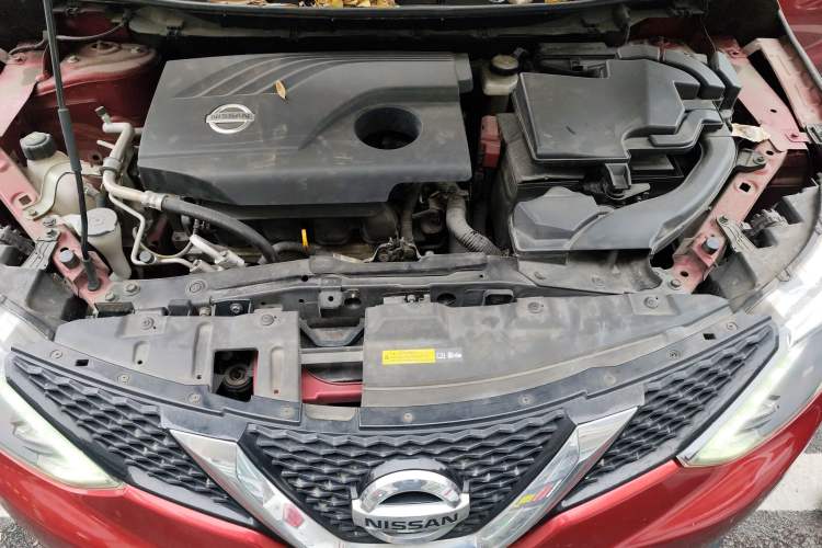 Used Nissan Qashqai 2016 2.0L CVT Elite Edition Engine Bay