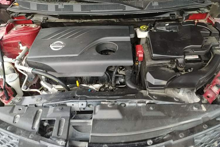 Used Nissan Qashqai 2016 2.0L CVT Luxury Edition Engine Bay