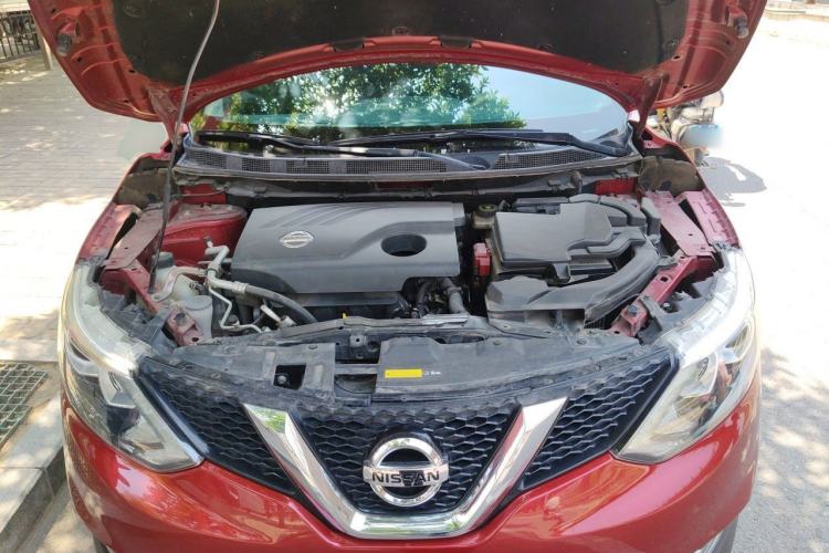 Used Nissan Qashqai 2016 2.0L CVT Elite Edition Engine Bay