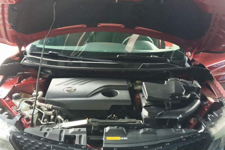 Used Nissan Qashqai 2016 2.0L CVT Elite Edition Engine Bay