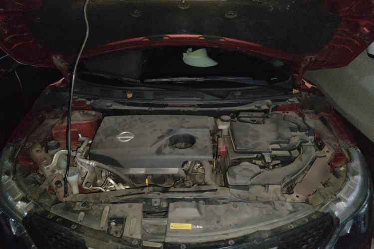 Used Nissan Qashqai 2016 2.0L CVT Elite Edition Engine Bay