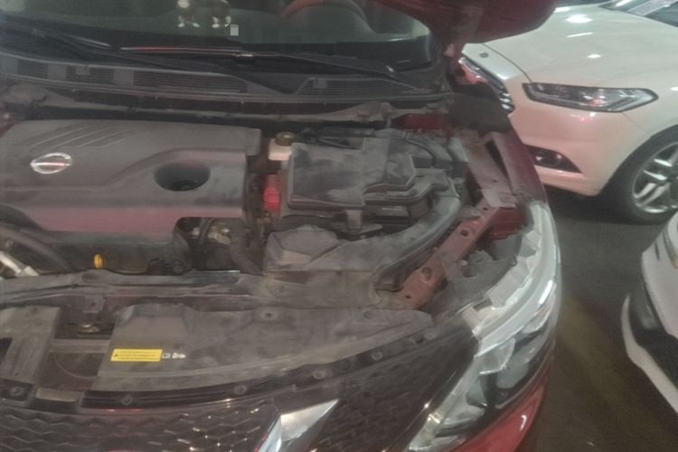 Used Nissan Qashqai 2016 2.0L CVT Luxury Edition Engine Bay Left