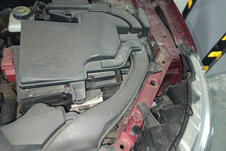 Used Nissan Qashqai 2016 2.0L CVT Luxury Edition Engine Bay Left