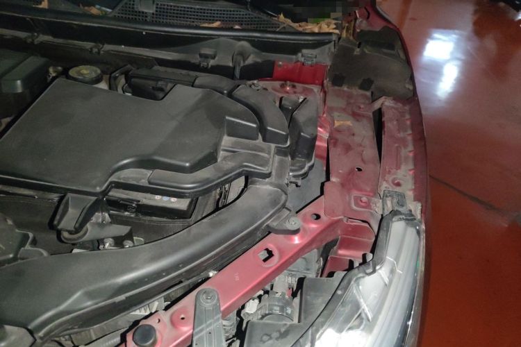 Used Nissan Qashqai 2016 2.0L CVT Luxury Edition Engine Bay Left