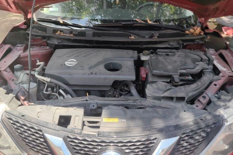 Used Nissan Qashqai 2016 2.0L CVT Elite Edition Engine Bay