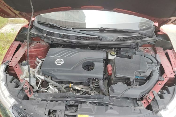 Used Nissan Qashqai 2016 2.0L CVT Elite Edition Engine Bay