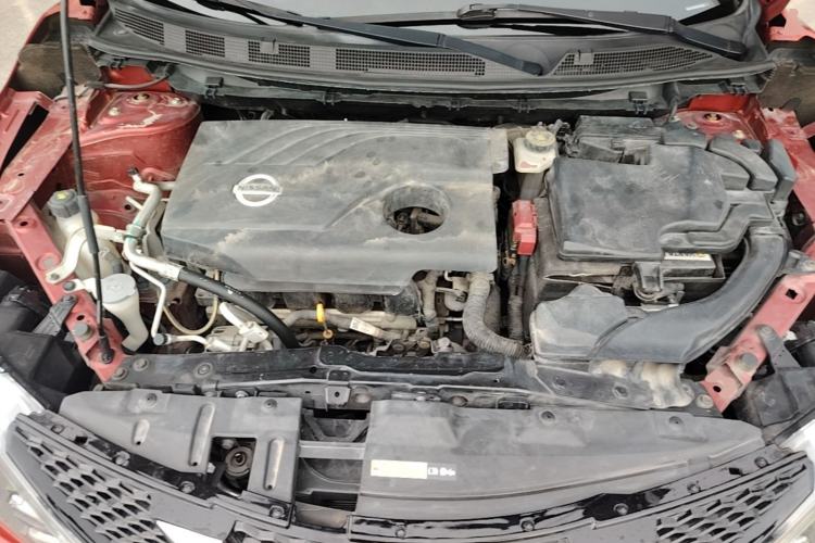Used Nissan Qashqai 2016 2.0L CVT Elite Edition Engine Bay