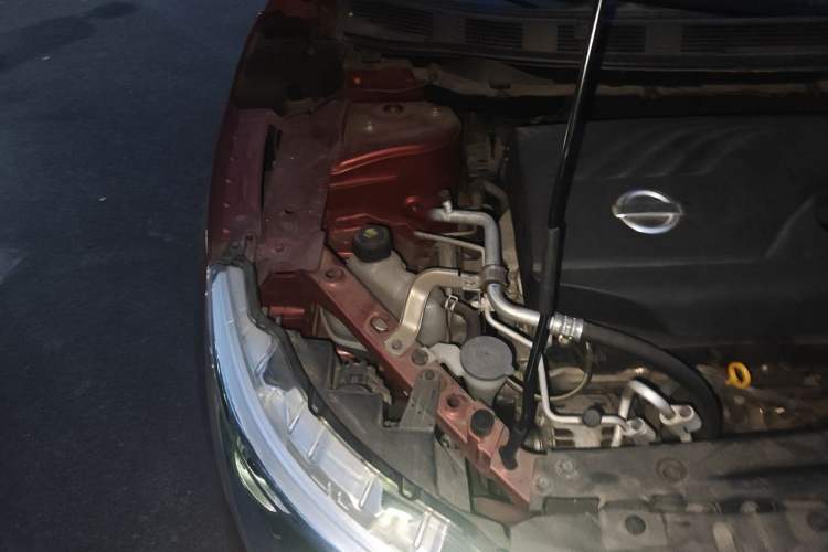 Used Nissan Qashqai 2016 2.0L CVT Luxury Edition Engine Bay Right