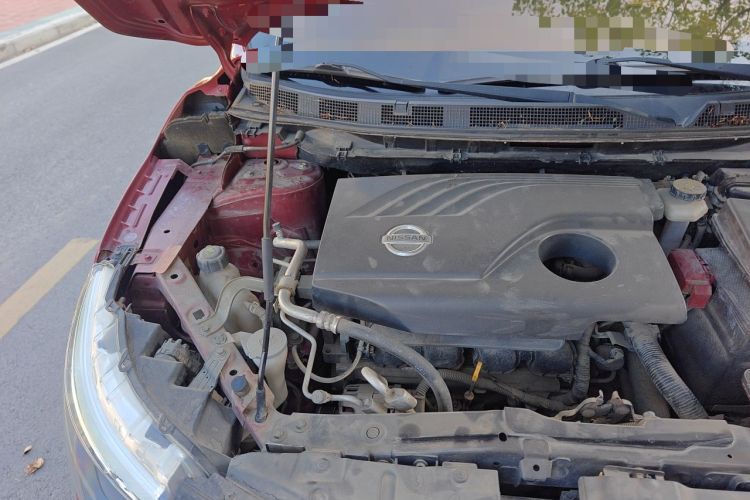 Used Nissan Qashqai 2016 2.0L CVT Elite Edition Engine Bay Right